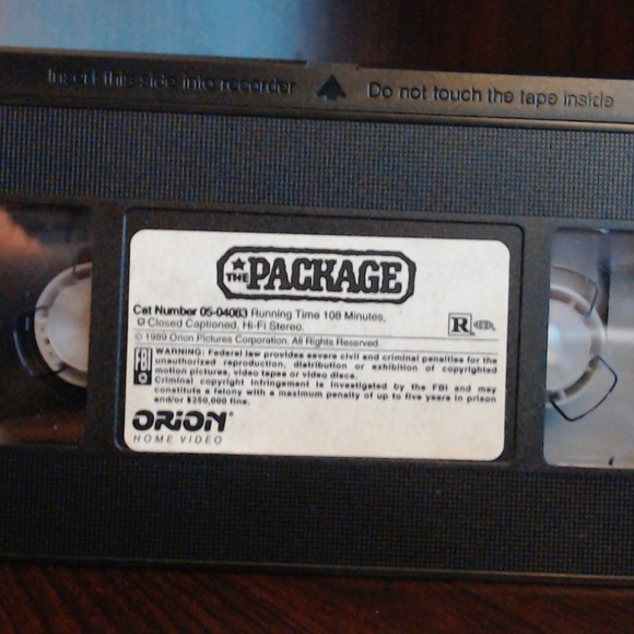 The Package (VHS) Gene Hackman Tommy Lee Jones - Picture 3 of 3